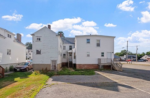 Exeter Apartment | Exeter -1st Floor Large Furnished Two Bed One Bath