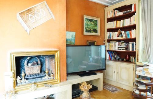 Ville-d'Avray Apartment | EXIGEHOME-Bel appartement 3 chambres grands volumes