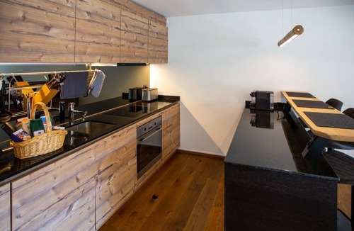 Laax Apartment | Exklusive Ferienwohnung im Hotel mit Wellness by Interhome