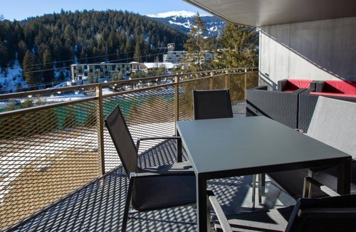 Laax Apartment | Exklusive Ferienwohnung im Hotel mit Wellness by Interhome