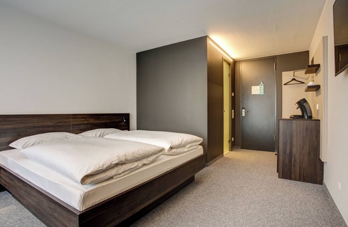 Ostfildern Hotel | eXo Fly Level 4 Hotel Stuttgart