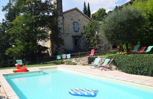 Pont-de-Labeaume House | Exotic Holiday Home in Ardèche with Swimming Pool