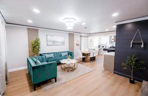 Paradise Hills Villa | Exotic home Cumberland street by sdstay
