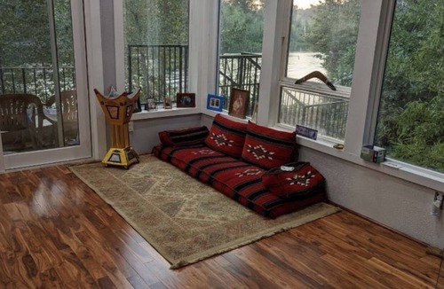 Salem House | Exotic Waterfront Getaway