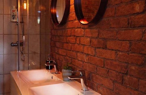 Saint-Jean-les-Deux-Jumeaux Apartment | Expérience Sensuelle & Immersive pour 2 à 4 pers