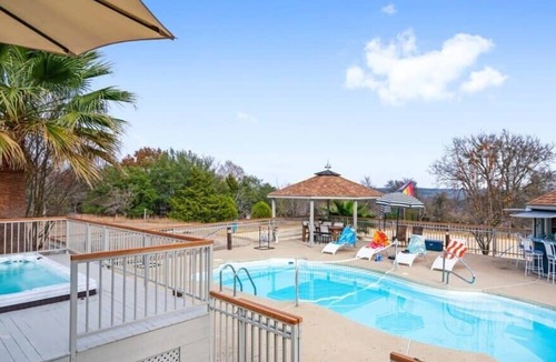 Manor House | Expansive 5-Acre Oasis w/Pool, Spa & Games