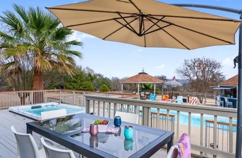 Manor House | Expansive 5-Acre Oasis w/Pool, Spa & Games