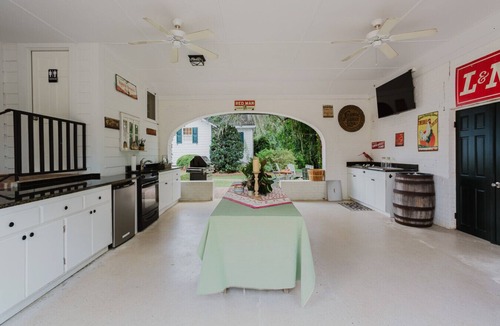 Fowlstown House | Expansive 85-Acre Villa w/Pool & Fire Pit