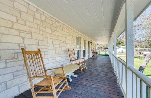 Oatmeal House | Expansive Bertram Retreat w/Pool, on 28 Acres!