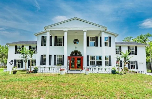 Crystal River House | Expansive Crystal River waterfront estate