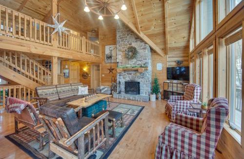 New Providence House | Expansive Group Getaway: 11 Mi to Lancaster!