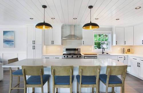 Hampton Bays Apartment | Expansive Home in Shinnecock Hills, Private Beach Access, Water Views,.