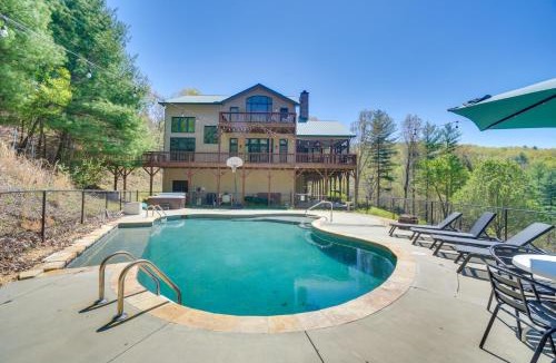 Unaka House | Expansive Home on 16 Acres w/Smoky Mountain Views