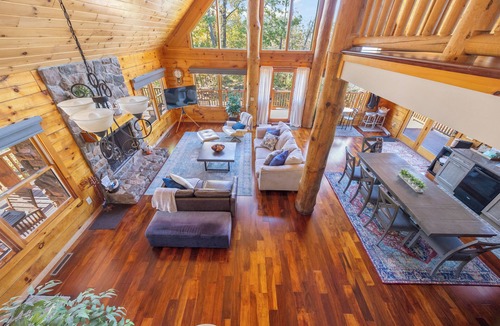 Athens House | Expansive Lake House/Private Dock/Stunning Views/Family & Pet Friendly