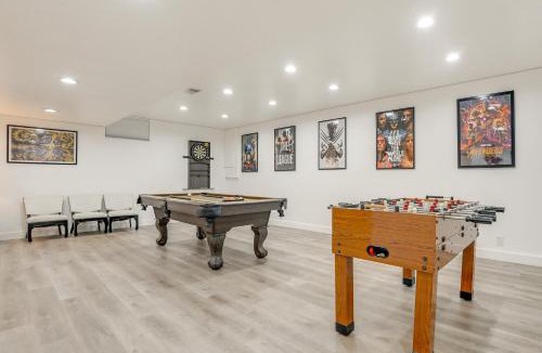 Allegan House | Expansive Lakefront! Allegan Hideaway w/Game Room