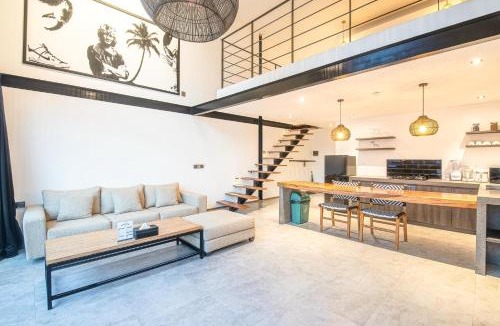 Munggu Hotel | Expansive Loft 200m from Canggu Beach Haven