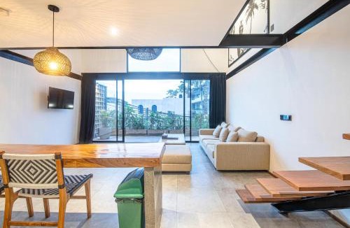 Munggu Hotel | Expansive Loft 200m from Canggu Beach Haven