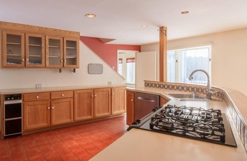 Damariscotta House | Expansive Midcentury Damariscotta River home