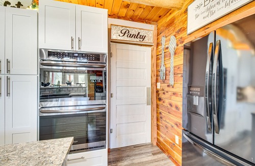Clarkridge House | Expansive Mountain Home Rental w/Yard & Fire Pit!