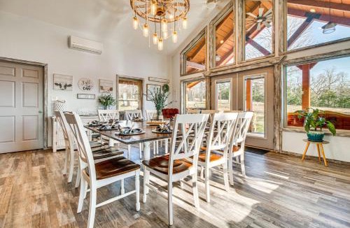 Clarkridge House | Expansive Mountain Home Rental with Yard and Fire Pit!