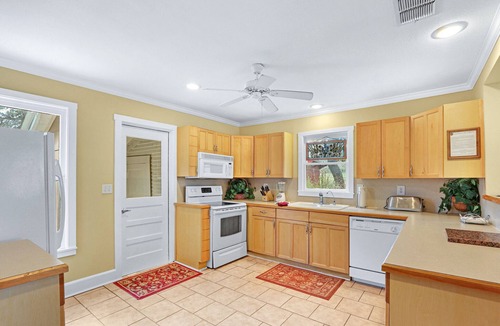 Johnson City House | Expansive Ranch on 2,001 Acres | Shared Pool & Hot Tub + Trails