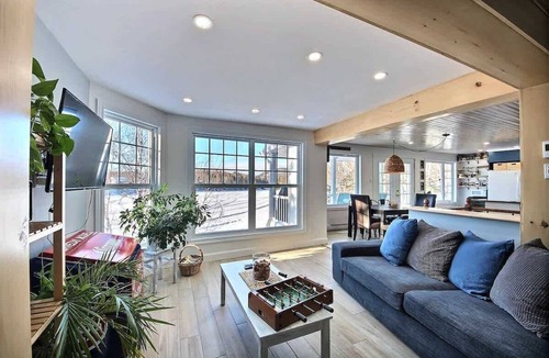 Saint-David-de-Falardeau Ski Chalet | Expatrié | Tavata Chalets | calme et lac