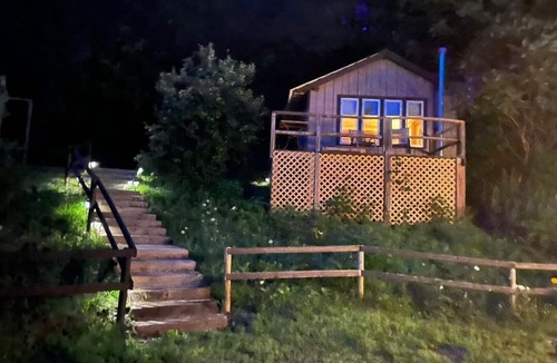 St. Johnsbury Cabin | Expedition Everest Cabin At Basecamp