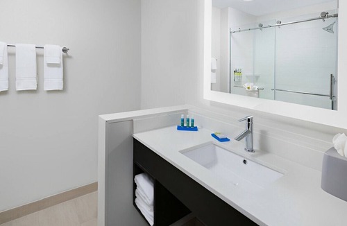 Missouri City House | Experience a Luxurious & Comfortable Staycation!