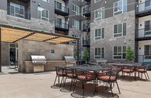 Jewell Heights - Hoffman Heights Apartment | ⛰️Experience Aurora in Style!🛋️