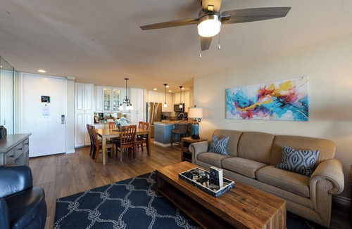 Townsite Condo | Experience Breathtaking Ocean Views from Every Room in This West-Facing Condo