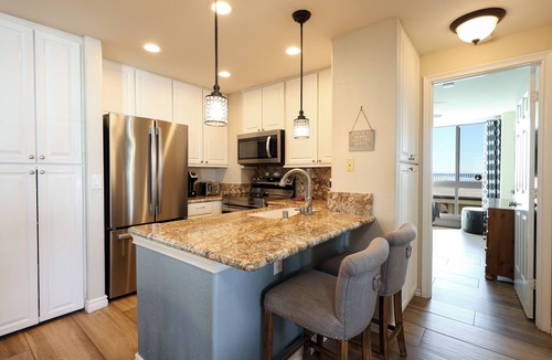 Townsite Condo | Experience Breathtaking Ocean Views from Every Room in This West-Facing Condo