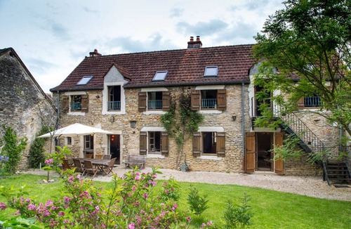 Chassey-le-Camp House | Experience Burgundy !