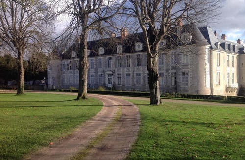 Avaray Apartment | Experience castle life for a few days.