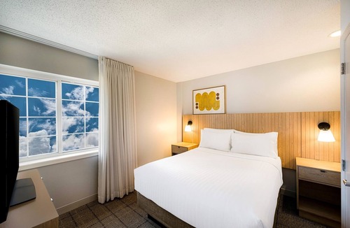 Exchange Place North Hotel | Experience Colgate Clock! Spacious Suite! Near Light Rail!