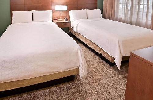 Plantation Hotel | Experience Comfort and Convenience! 4 Kid-friendly Units w/Free Breakfast