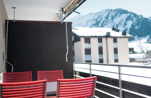 Mitloedi Apartment | "Experience Comfort and Adventure at Apartment Bischofberger D20 in the Scenic S