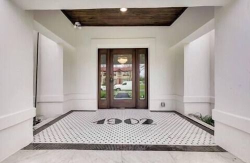 Old East Dallas Condo | Experience Dallas luxury redefined in this one-of-a-kind, three-bedroom residence, where historic charm meets cutting-edge comfort. Thoughtfully curated for discerning travelers, every detail has been elevated for a great getaway. A great short stay!