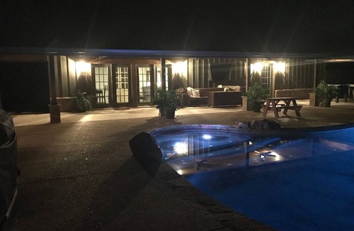 Canton House | Experience East TX@ElKen Retreat:Spa,Pool,Hot tub,Massage,Breakfast,Relax Suite2