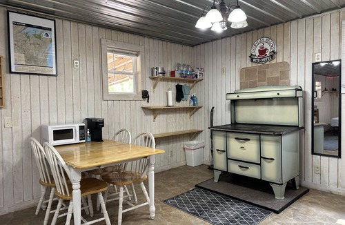 Cornell Cabin | Experience fall along the beautiful Chippewa River