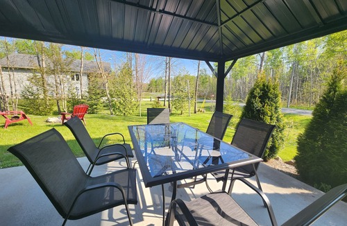 Miller Lake Cottage | Experience four seasons of fun at Black Bear Lodge!