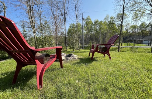 Miller Lake Cottage | Experience four seasons of fun at Black Bear Lodge!
