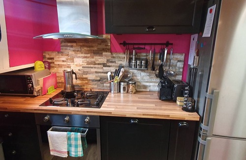 Plombiees-Les-Dijon Boat Rental | Experience A Bord D'une Peniche Centenaire