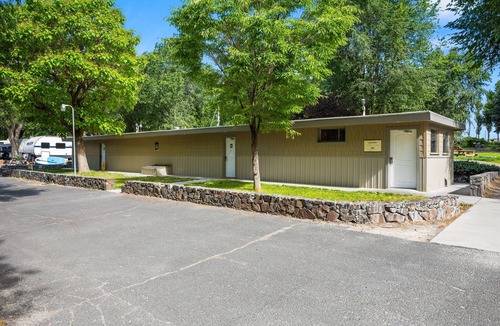 Soap Lake RV Rental | Experience Glamping Adventures on Soap Lake