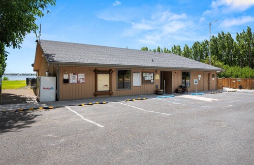 Soap Lake RV Rental | Experience Glamping Adventures on Soap Lake