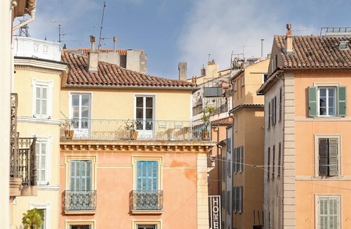 Hyeres City Centre Apartment | Experience Hyères on foot from this beautiful, central apartment.