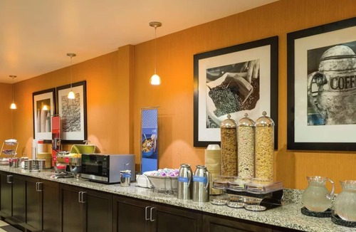 Danville Hotel | Experience Indoor Pool Suite Near FQ Hartman Park Pets Welcome | 3 Units