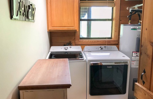 New Iberia Cabin | Experience Louisiana, Cabin on Bayou Petite Anse, centrally located in Acadiana