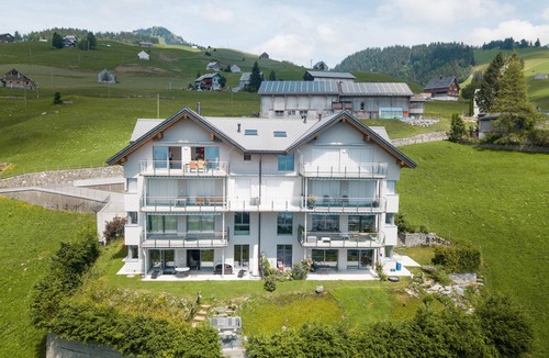 Amden Apartment | Experience Luxury and Comfort at Apartment Fortaleza in Switzerland!