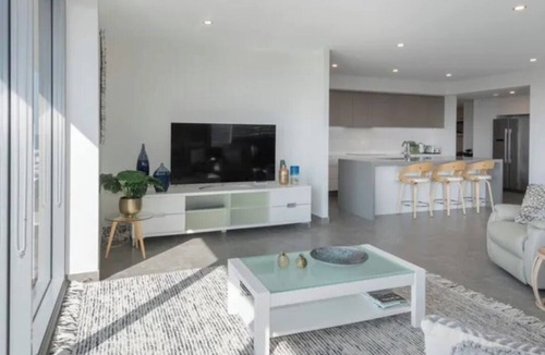 Caves Beach Apartment | Experience Luxury Beachfront Living