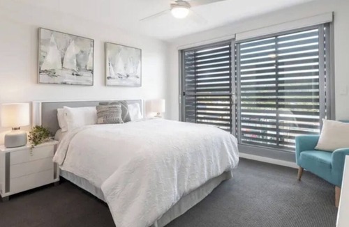 Caves Beach Apartment | Experience Luxury Beachfront Living